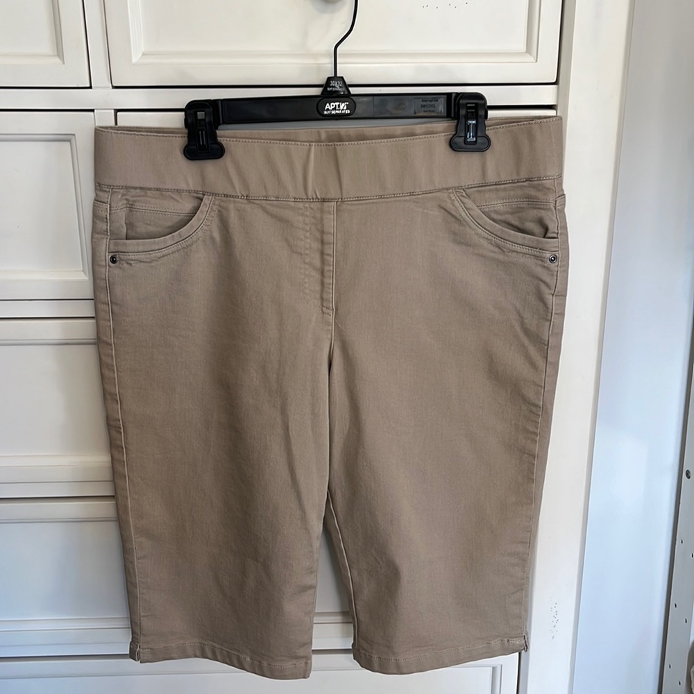 Coral Bay Bermuda shorts